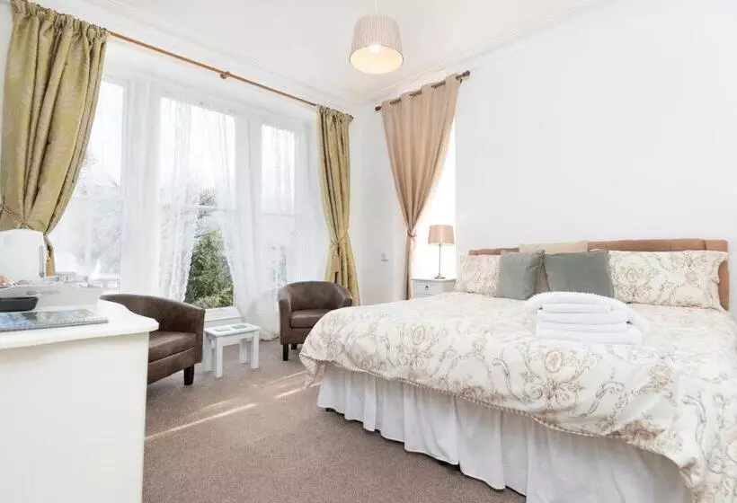 Majatalo Dolafon Guest House