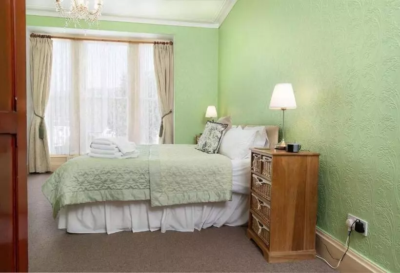 Majatalo Dolafon Guest House