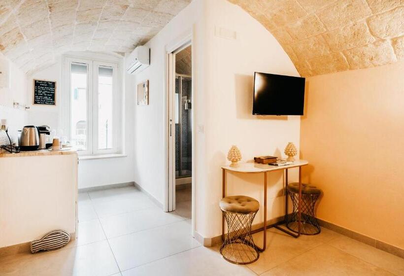 پانسیون Le Contrade Chiasso Cafaro