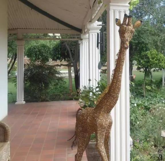 ペンション Smithfield House