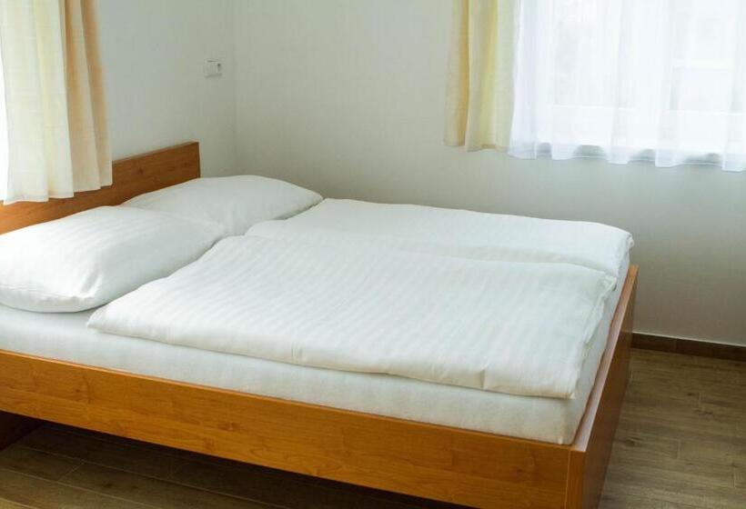 Pensionat Vila Sofia