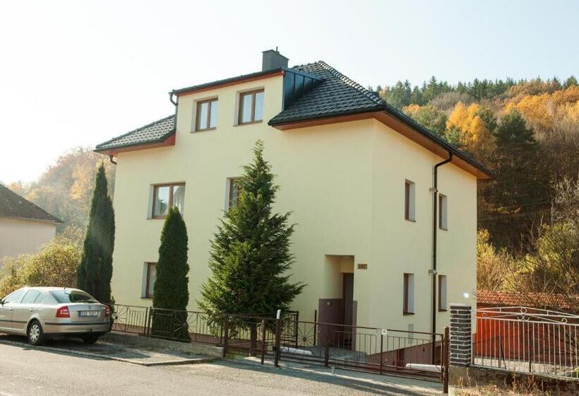 Pensionat Vila Sofia