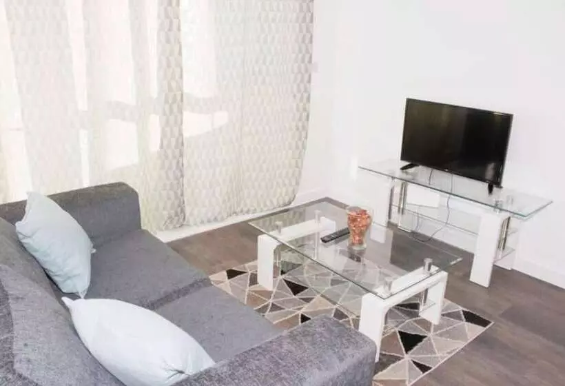 Tms Beautiful 2br Apartment! Ensuite! Lakeside