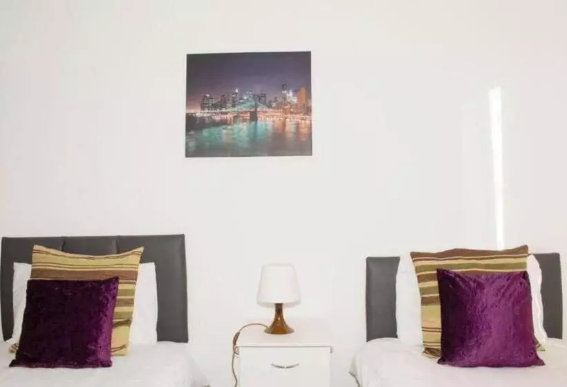 Tms Beautiful 2br Apartment! Ensuite! Lakeside