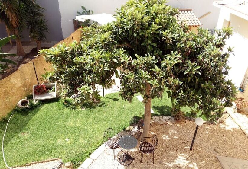 مبيت وإفطار Lunacalanti