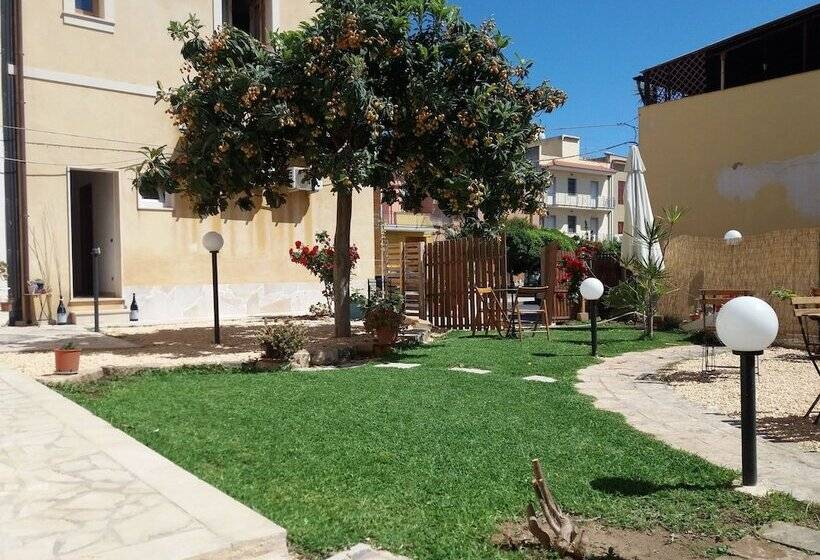 مبيت وإفطار Lunacalanti