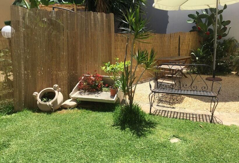 مبيت وإفطار Lunacalanti