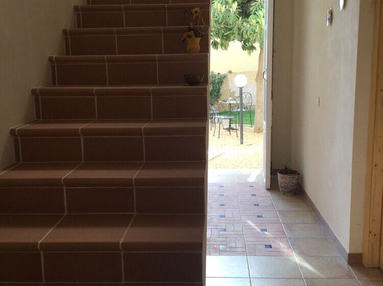 مبيت وإفطار Lunacalanti