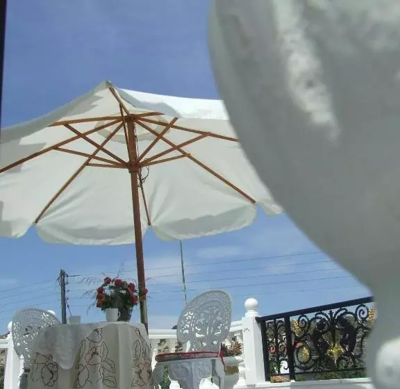 ホテル Castellino Studios