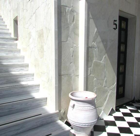 Отель Castellino Studios