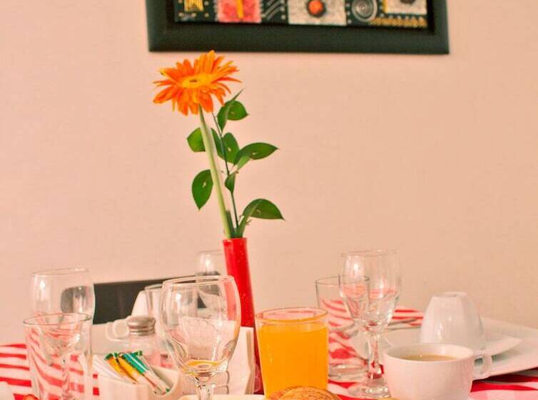 בית מלון כפרי Dorado Gold