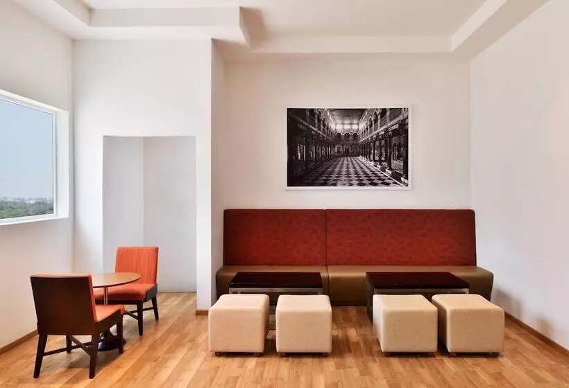 Hotel Fairfield By Marriott Chennai Mahindra World City