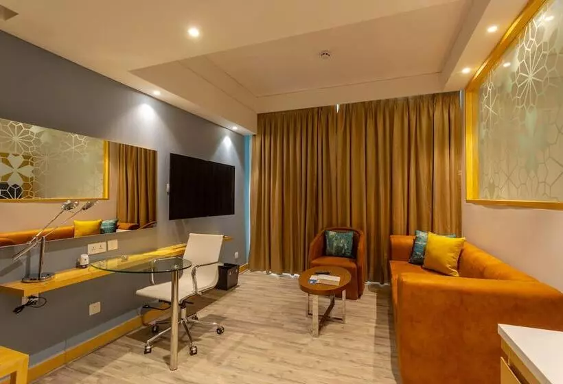 Hotel Fairfield By Marriott Chennai Mahindra World City