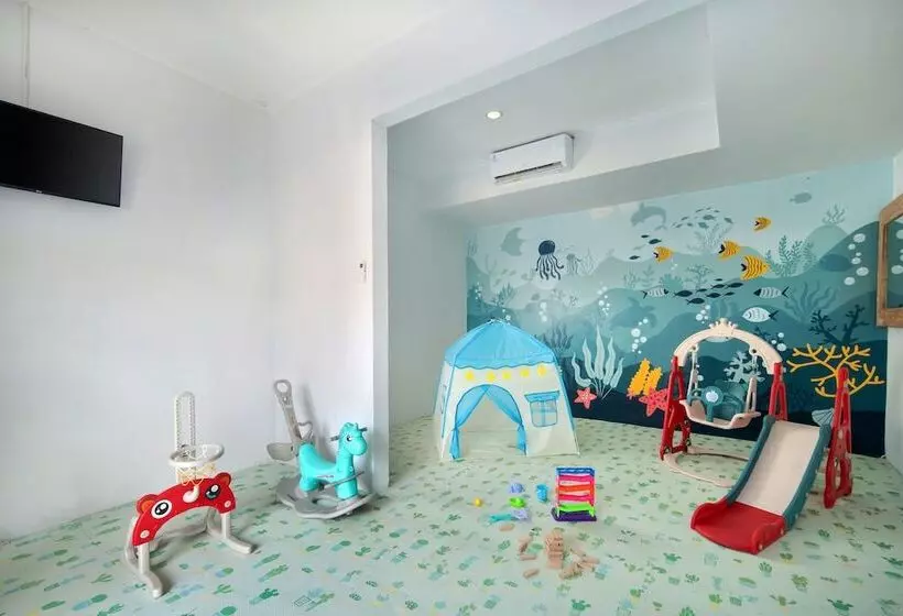 Отель Lembongan Beach Club & Resort