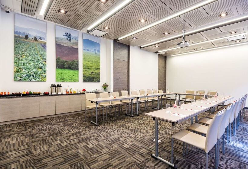 酒店 NH Collection Bogota Terra 100 Royal