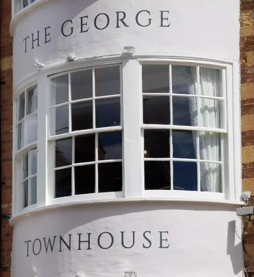 هتل The George Townhouse