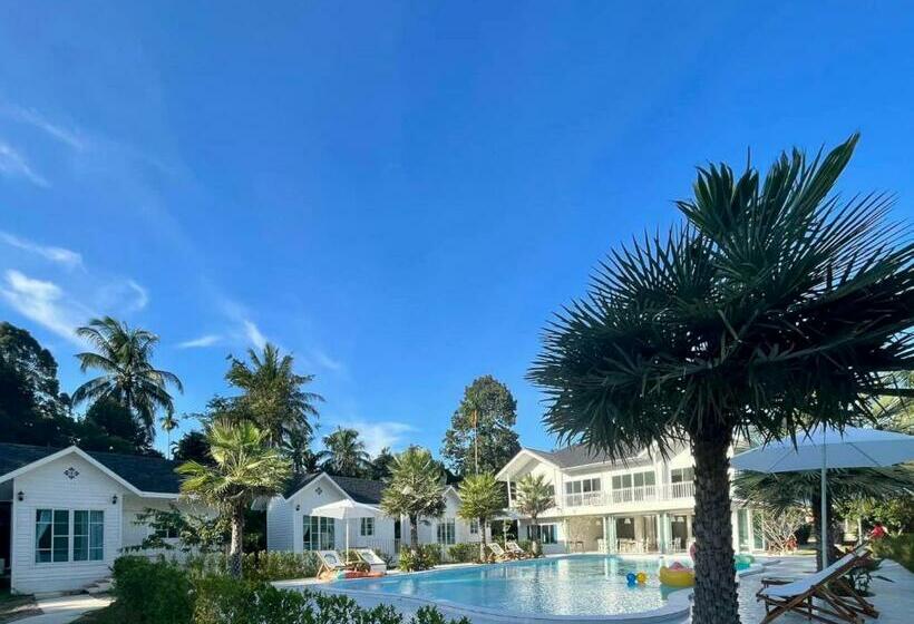 Alberg Thirty Tree Garden House