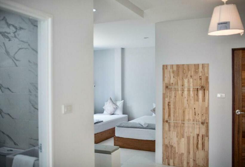 Alberg Thirty Tree Garden House