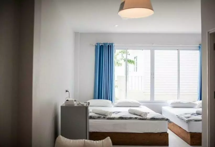 Retkeilymaja Thirty Tree Garden House