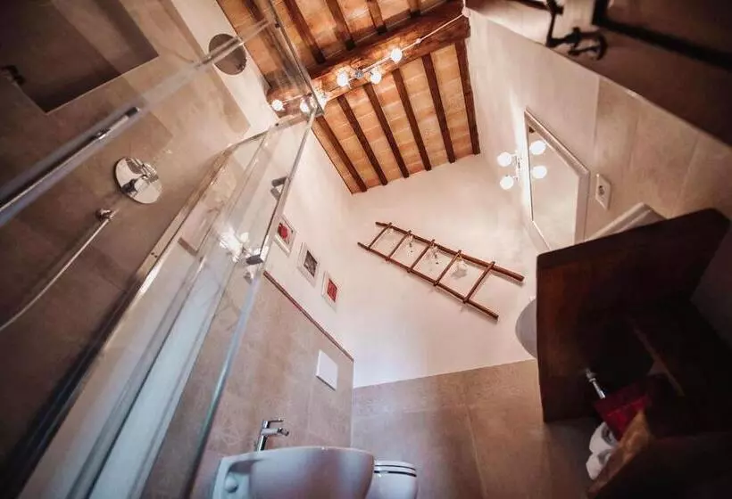 Aamiaismajoitus (B&B) Antica Torre Del Borgo