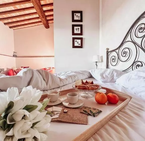 Aamiaismajoitus (B&B) Antica Torre Del Borgo