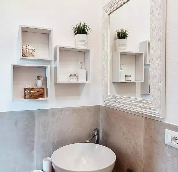 Aamiaismajoitus (B&B) Antica Torre Del Borgo