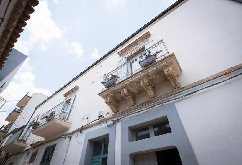 تختخواب و صبحانه Casa Memi