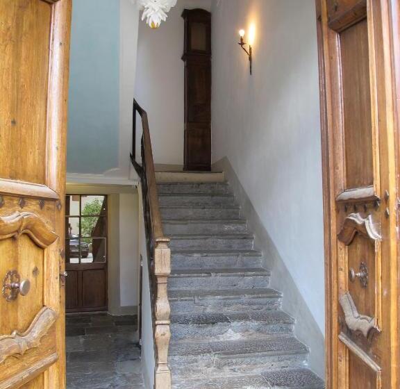 تختخواب و صبحانه Le Château