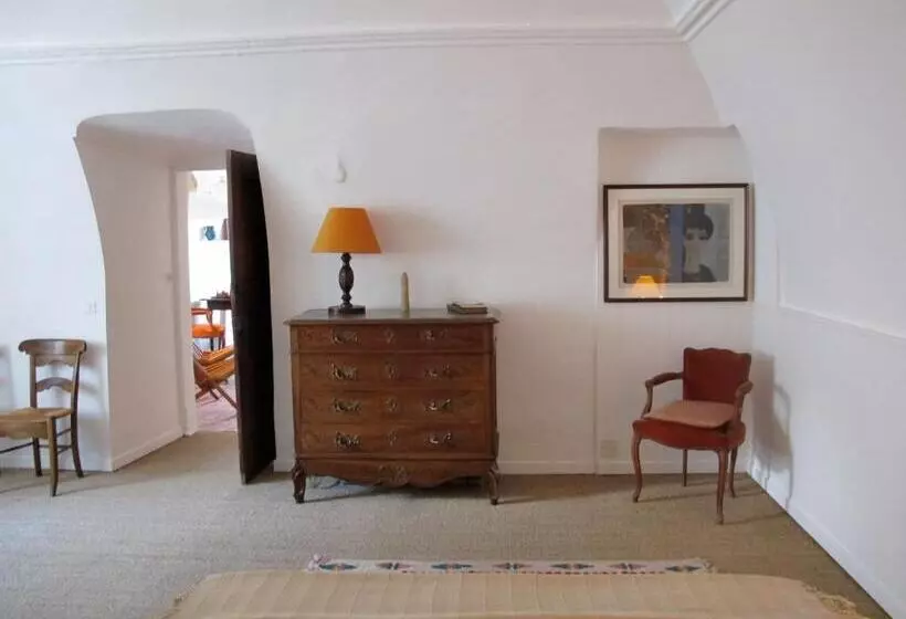 Aamiaismajoitus (B&B) Le Château