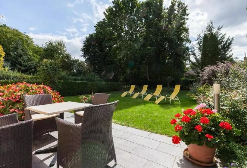 ベッドアンドブレックファースト Pension Elfy