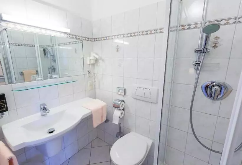 ベッドアンドブレックファースト Pension Elfy