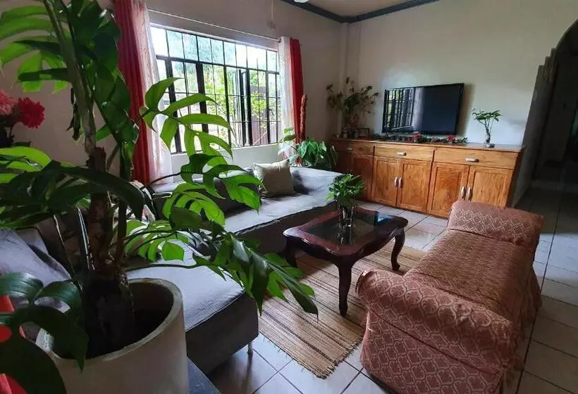 ベッドアンドブレックファースト Unk S House Homestay