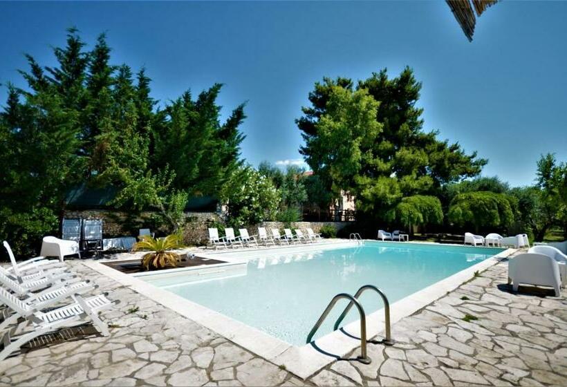 בית מלון כפרי Signor Cesare Agrobistrot B&b