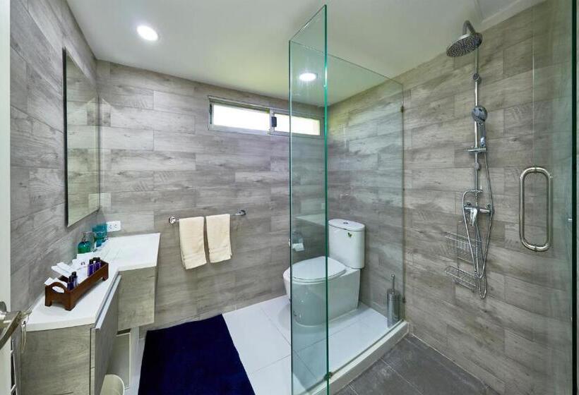 Luxurious Apartment On Jomtien Beach Road