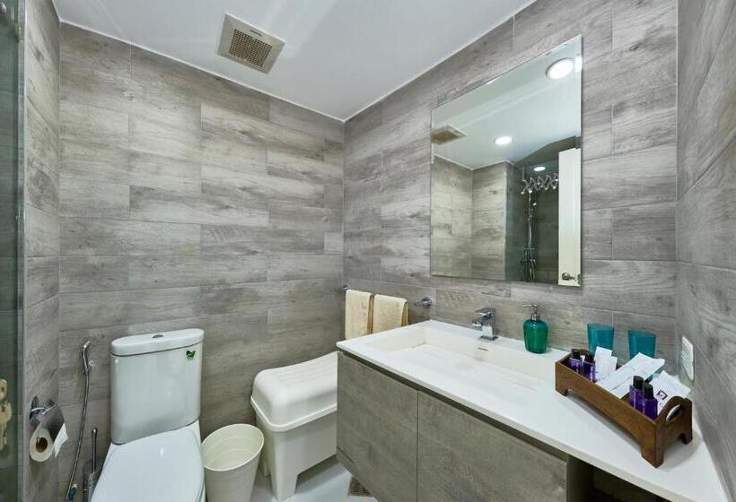 Luxurious Apartment On Jomtien Beach Road