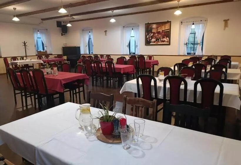 Majatalo Penzion U švarců