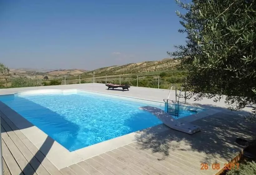 Villa Maria