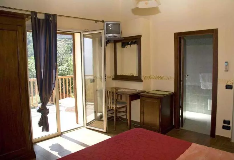 Villa Paladino   B&b E Guest House
