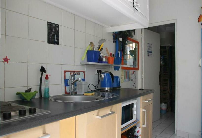 هاستل Au Petit Chez Soi