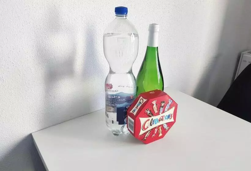 Alfa Stuttgart City 4zw Beste City Lage Berliner Platz Max 8 Personen Netflix Küche Wm L 4br 7 Beds