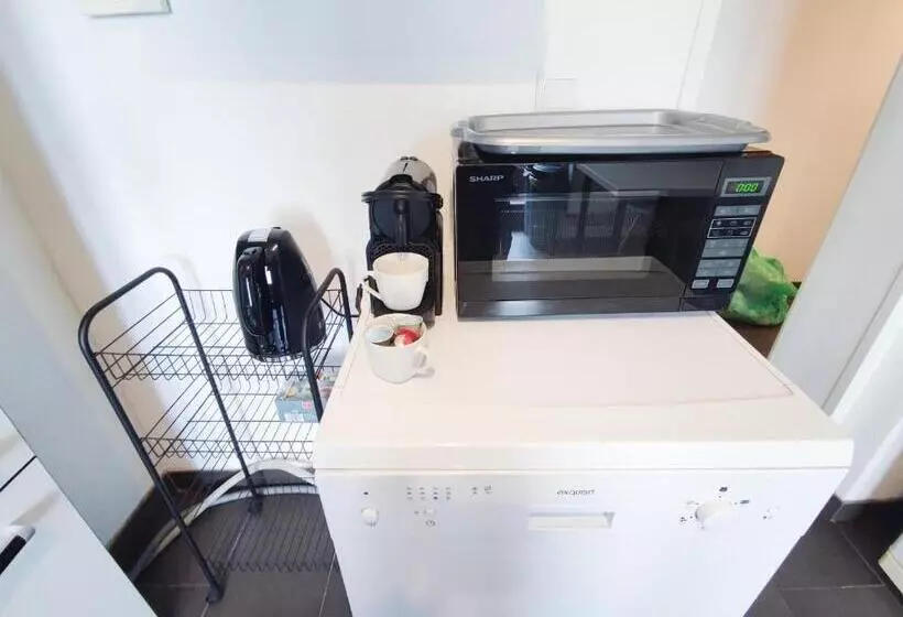 Alfa Stuttgart City 4zw Beste City Lage Berliner Platz Max 8 Personen Netflix Küche Wm L 4br 7 Beds