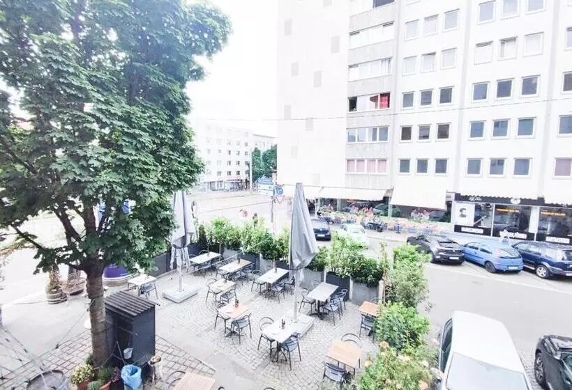 Alfa Stuttgart City 4zw Beste City Lage Berliner Platz Max 8 Personen Netflix Küche Wm L 4br 7 Beds