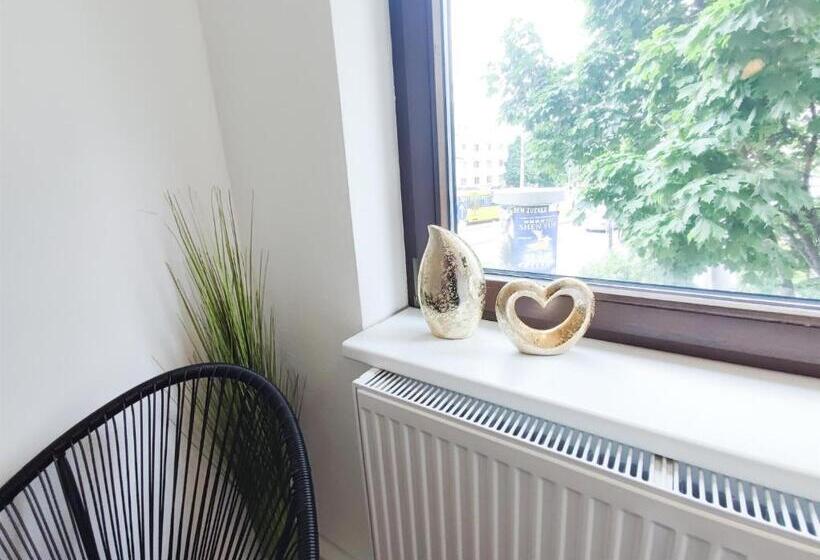 Alfa Stuttgart City 4zw Beste City Lage Berliner Platz Max 8 Personen Netflix Küche Wm