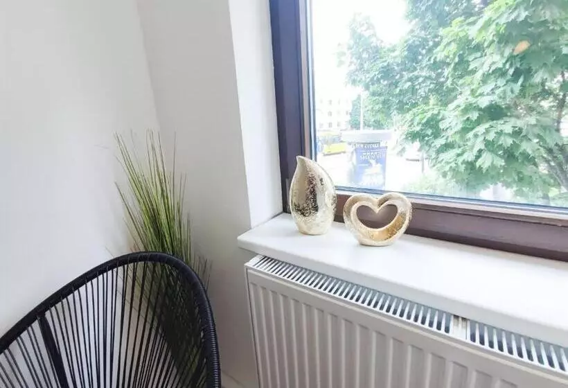 Alfa Stuttgart City 4zw Beste City Lage Berliner Platz Max 8 Personen Netflix Küche Wm L 4br 7 Beds