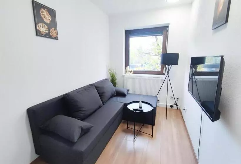 Alfa Stuttgart City 4zw Beste City Lage Berliner Platz Max 8 Personen Netflix Küche Wm L 4br 7 Beds