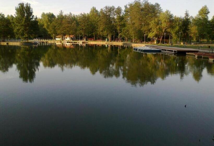 مبيت وإفطار Cseppkő Panzió