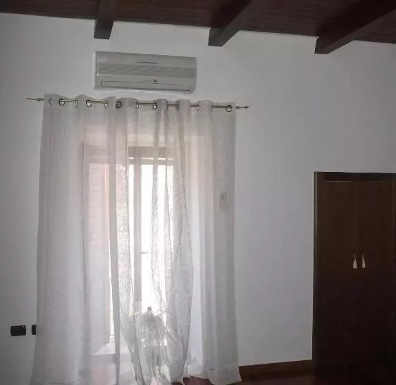 ベッドアンドブレックファースト Dimora Di Mara