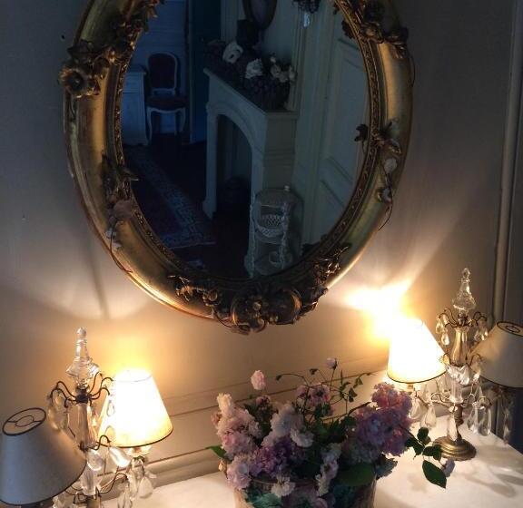 تختخواب و صبحانه Domaine De La Bastille