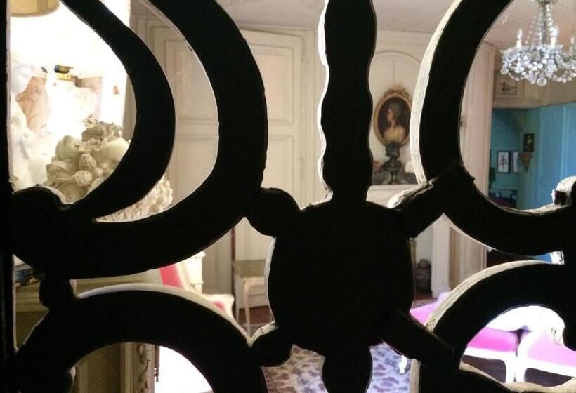 تختخواب و صبحانه Domaine De La Bastille