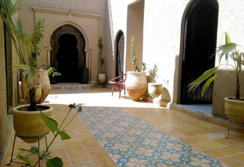 Bed and Breakfast Riad Amar